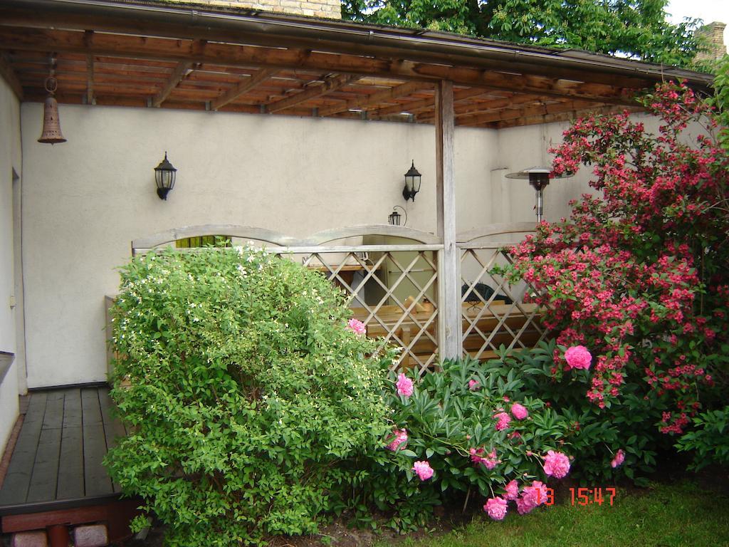 Viesu Nams Mezu 13 Otel Ventspils Oda fotoğraf