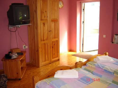 Viesu Nams Mezu 13 Otel Ventspils Dış mekan fotoğraf