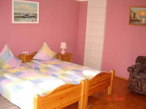 Viesu Nams Mezu 13 Otel Ventspils Dış mekan fotoğraf